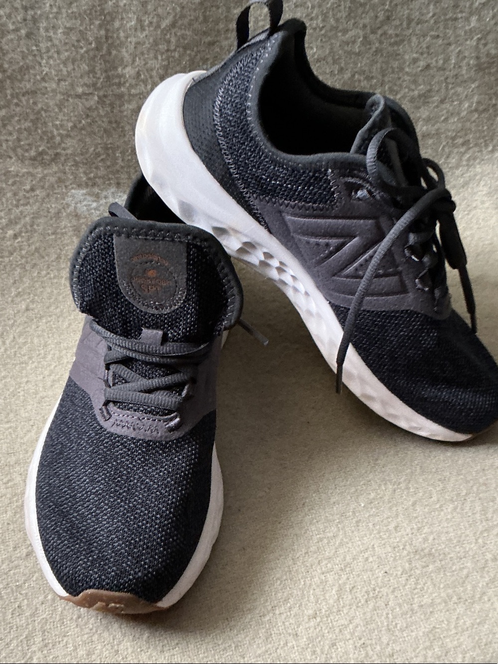 New Balance Black and Gray Men's Knit Lace-Up Sneakers